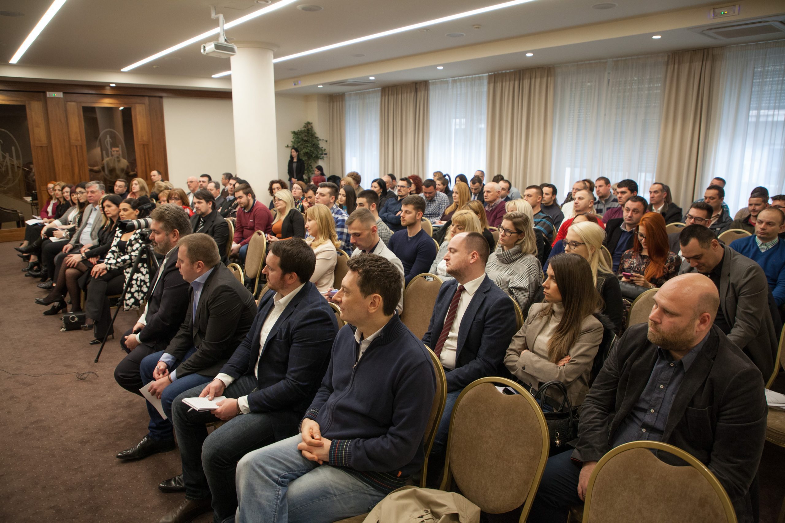 Округли сто на тему „Измене изборног законодавства“ 6 6 scaled 1