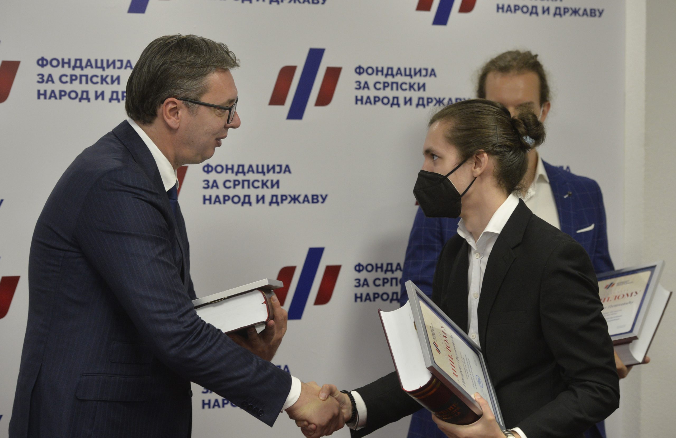 Отварање канцеларија Фондације у Крушевцу и додела студентских награда 28.06.2021. 2 Tan2021 6 28 125235289 0 1 scaled 1