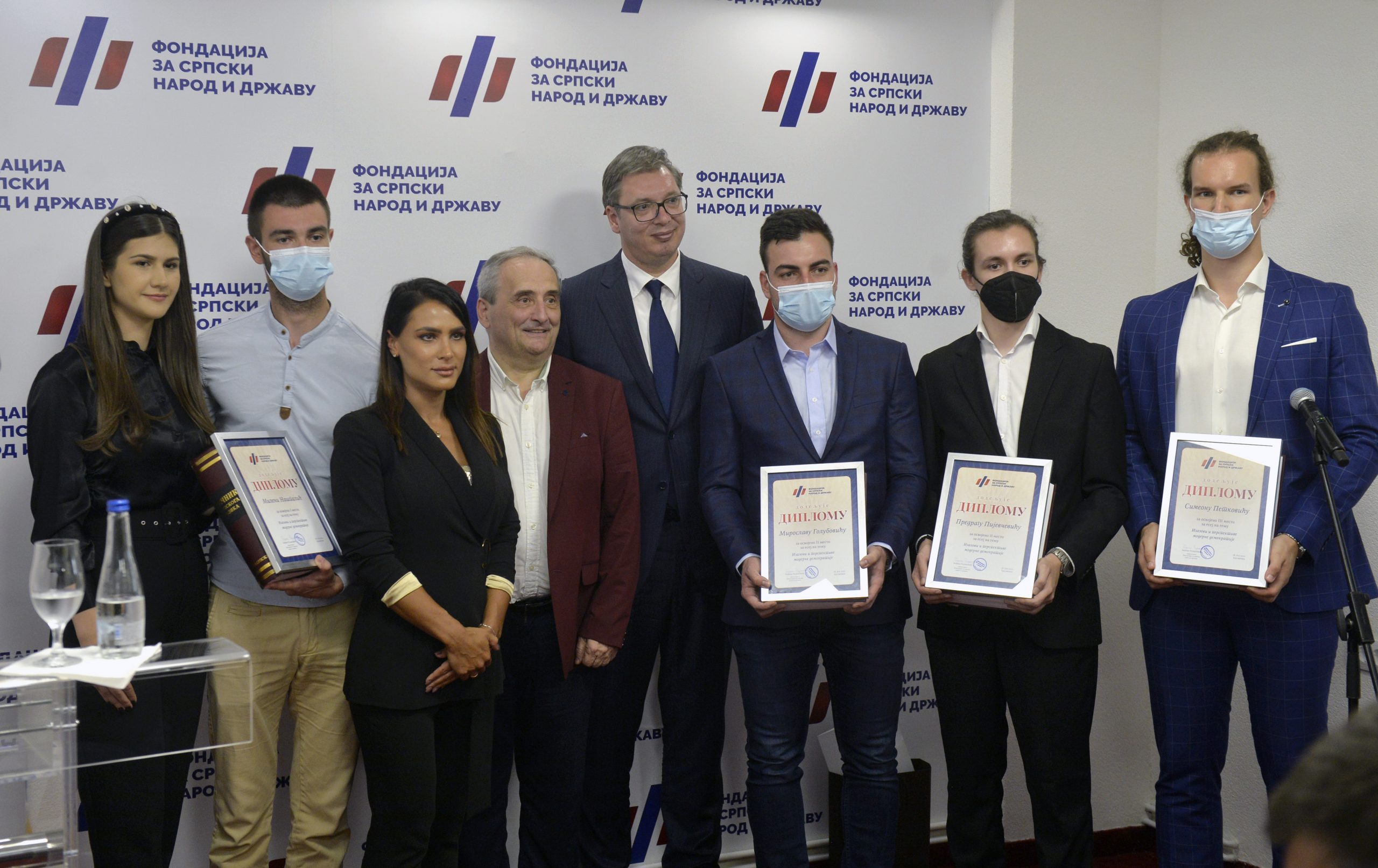 Отварање канцеларија Фондације у Крушевцу и додела студентских награда 28.06.2021. 4 Tan2021 6 28 125328595 0 1 scaled 1