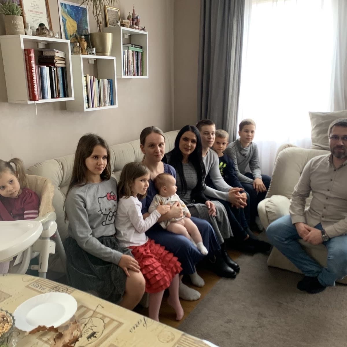 Посета директорке Фондације „За српски народ и државу“ Бојане Радаковић Косову и Метохији 8 271483474 438374581104008 1989669251469113177 n