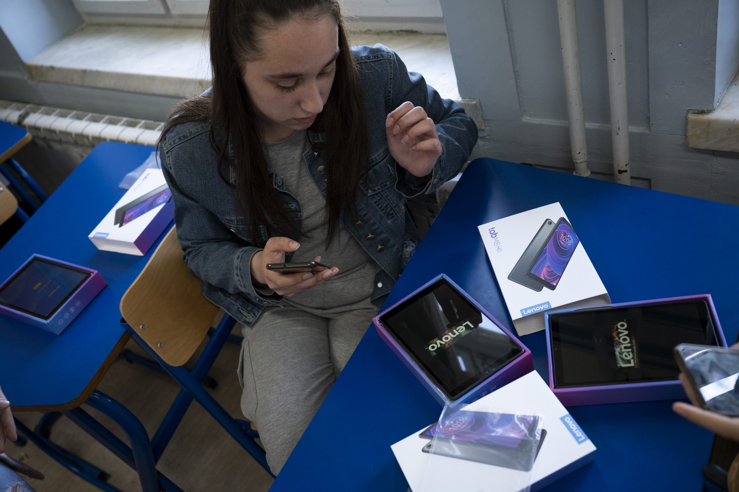 Донација таблета Основној школи „Први српски устанак“ у Орашцу 6 Dodela tableta 2 scaled 1