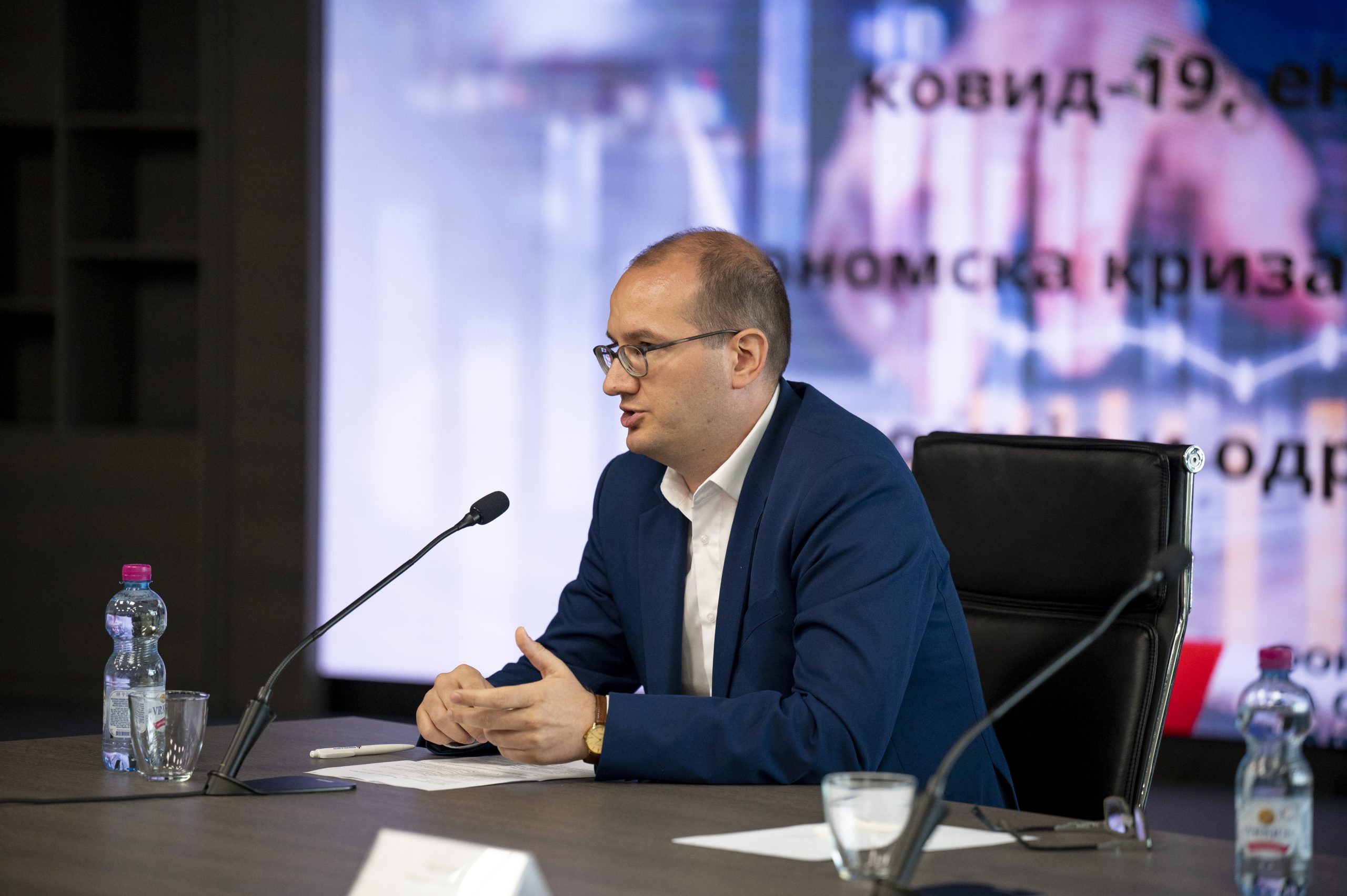 Округли сто: "Управљање кризама - епидемија ковид-19, енергетска и економска криза - стабилизација економије и одржива решења" 2 Bojan Stanic Privredna komora Srbije 1 scaled 1