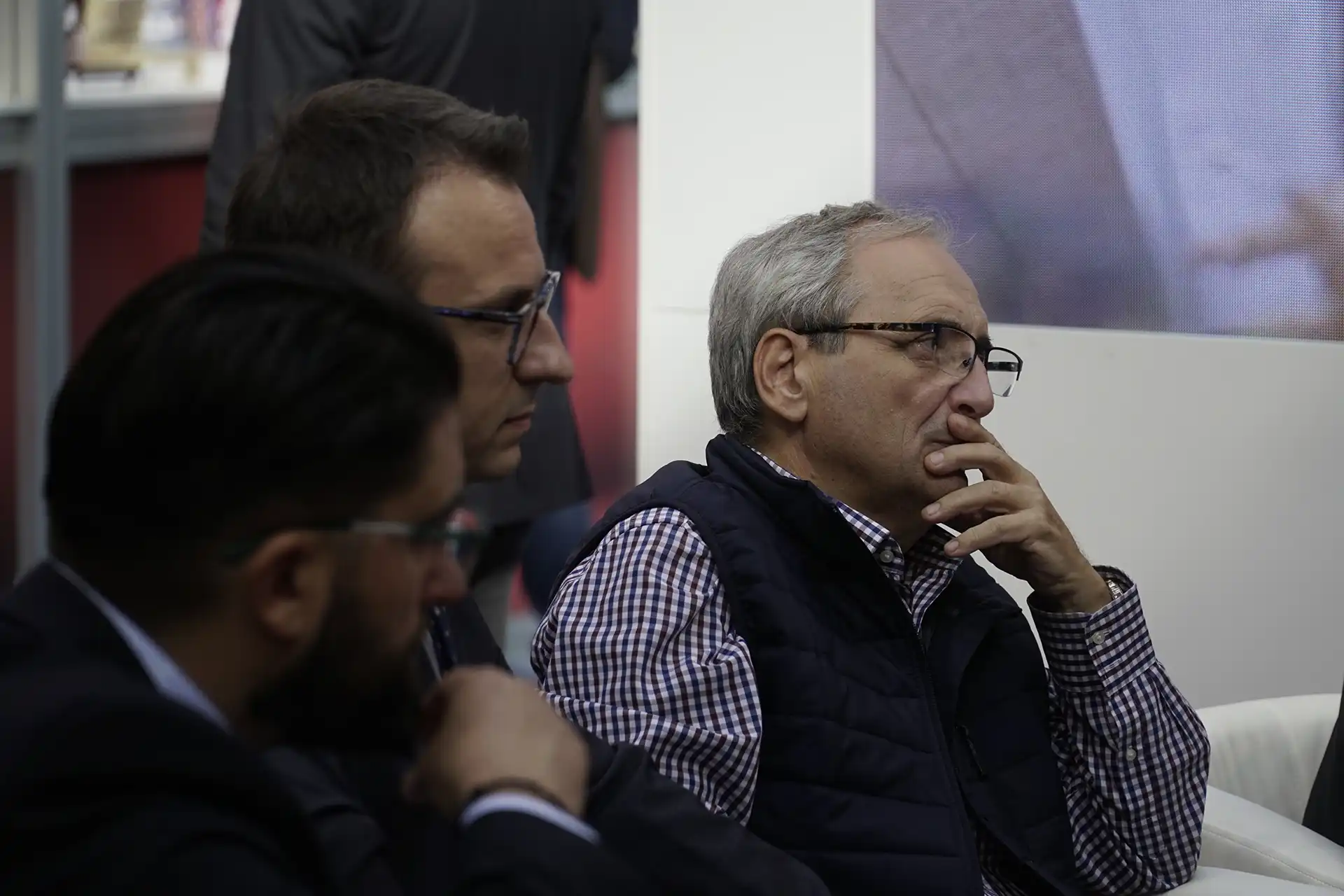 Премијер Милош Вучевић и министри посетили штанд Фондације на Сајму књига 3 DSC0147