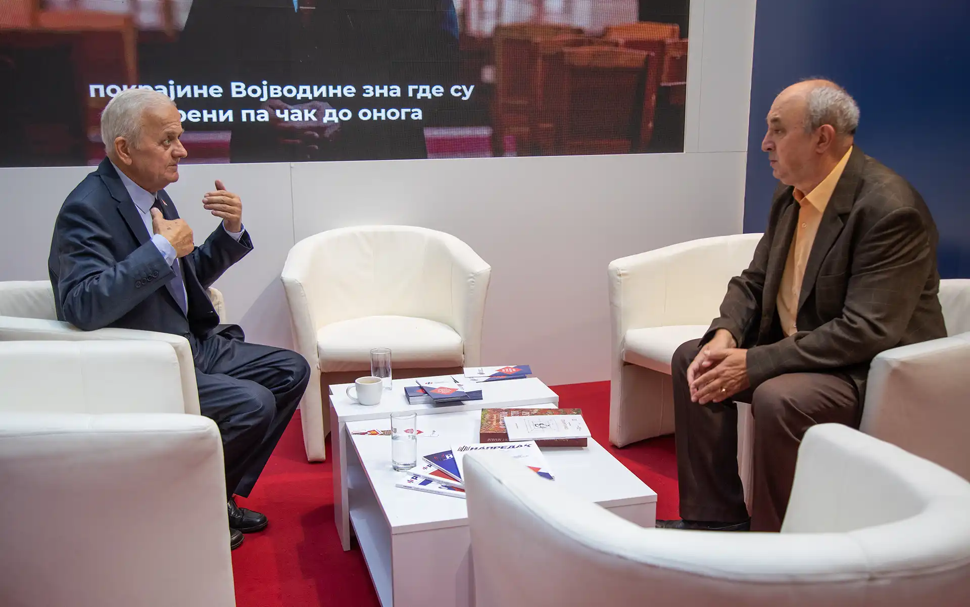 Пети дан на штанду Фондације, на Међународном београдском сајму књига 4 VLA 4341