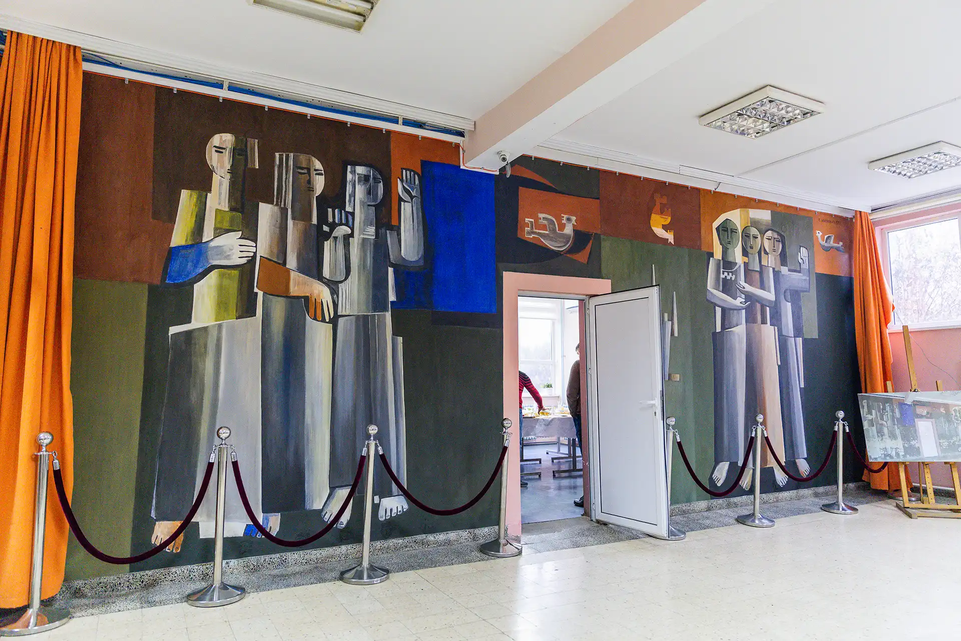 Фондација ”За српски народ и државу” донирала средства за рестаурацију зидне слике ”Молитва за мир” Основној школи ”Кнез Лазар” у Великим Купцима 3 image00007 copy