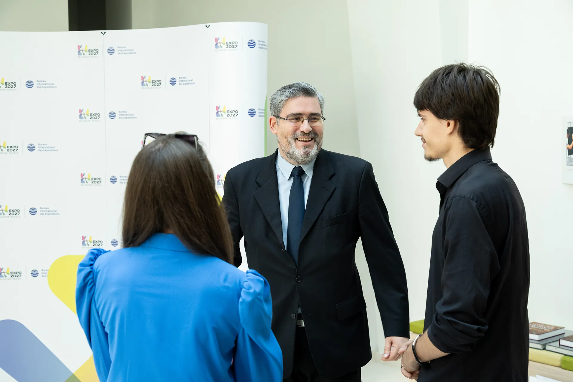 Млади креатори будућности: Студенти награђени за есеје о Србији и свету 4 Studenti nagrađeni za eseje