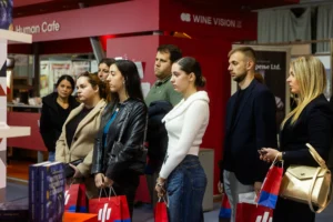 Mladi Istrazivaci Na Standu Fondacije 3